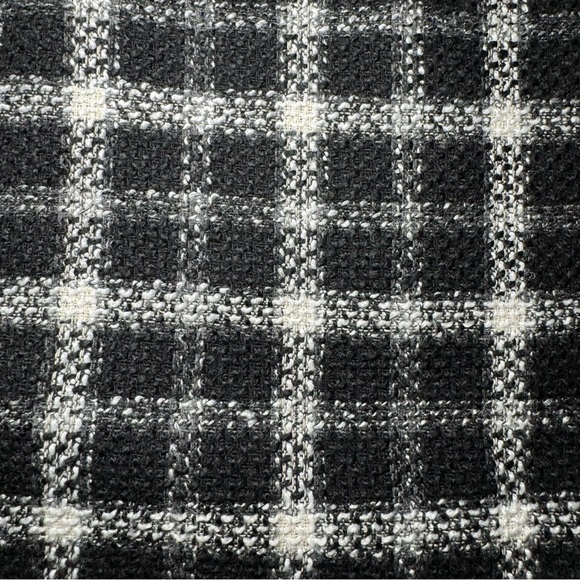 Black & white plaid tweed LOFT skirt in size 6P - Picture 4 of 5